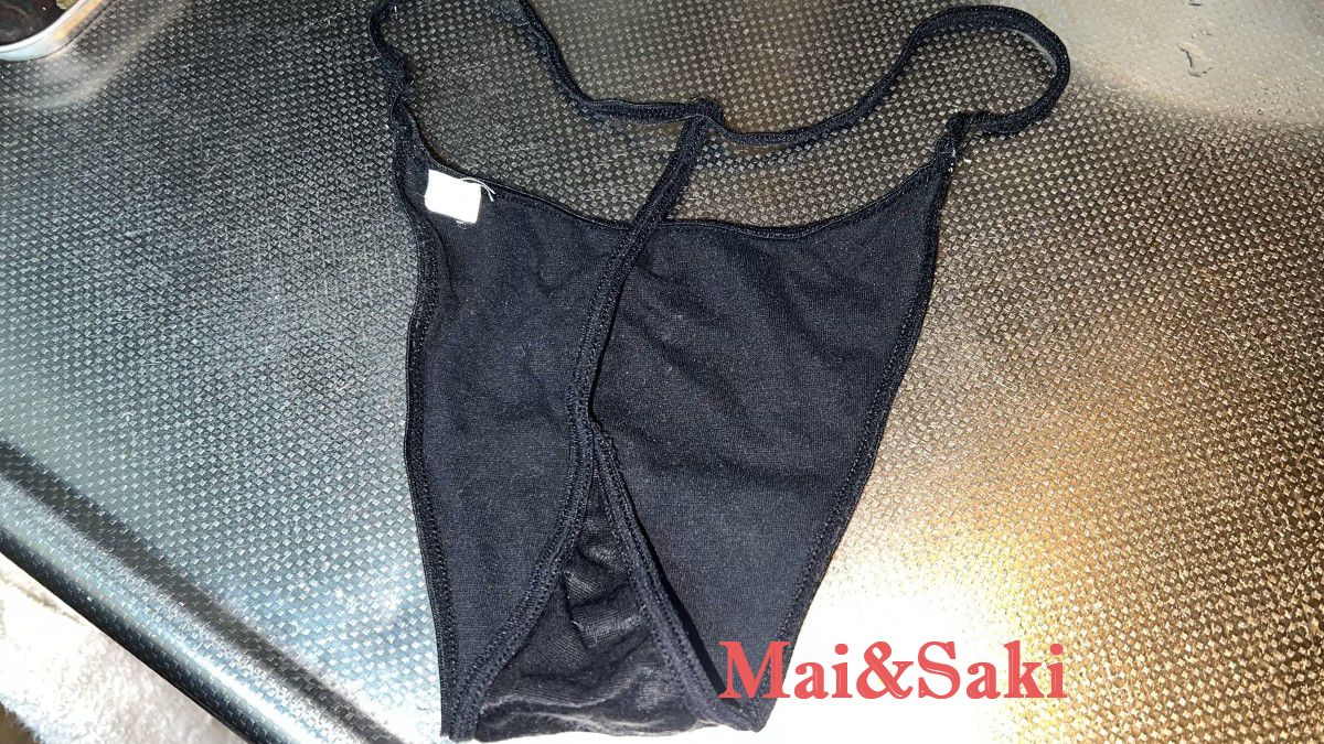 【レズビアン妻・小学生編6】修学旅行の朝、母の紐だけのパンティを… | 女装夫とレズビアン妻とミストレス娘